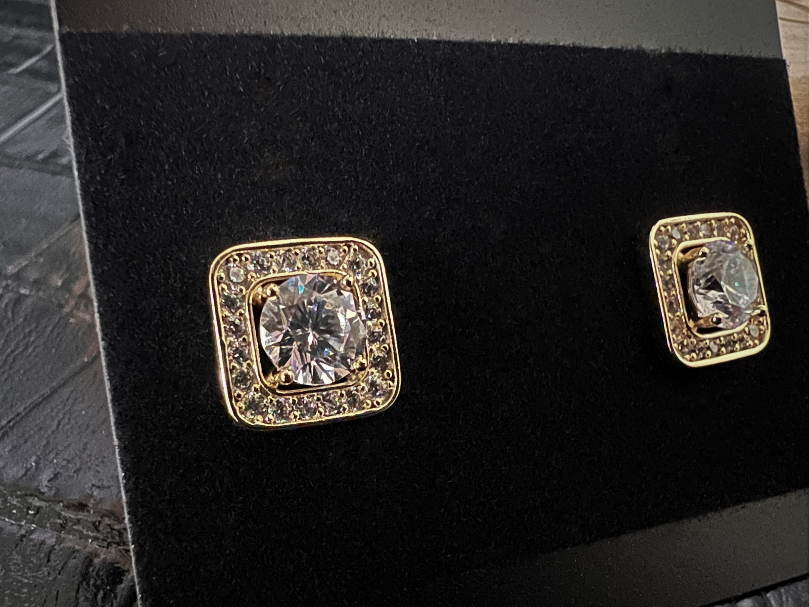 Veronica Stud Earring